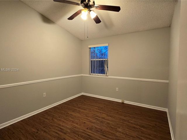 Home for rent at 117 NW 108th Ave 117 - photo 5355896