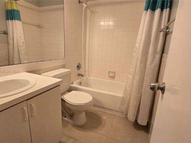 Home for rent at 117 NW 108th Ave 117 - photo 5355898