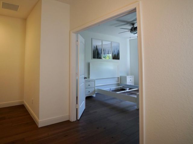 Home for rent at 363 SE 1st Drive - photo 5356597