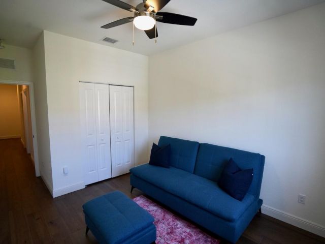 Home for rent at 363 SE 1st Drive - photo 5356600