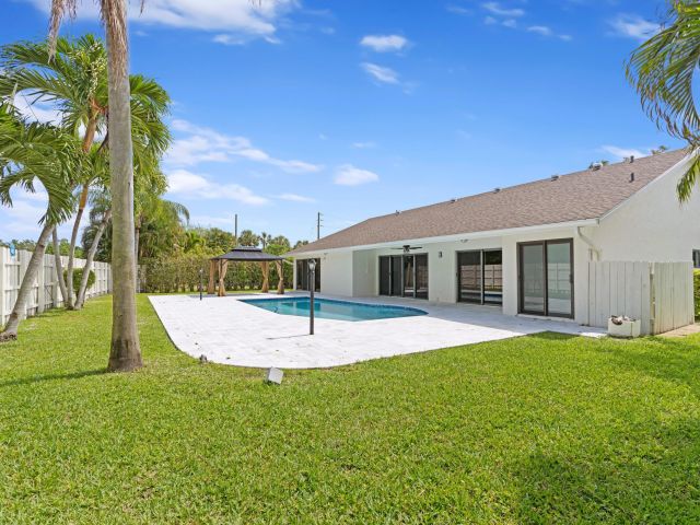 Home for rent at 1217 W Royal Palm Road - photo 5358062