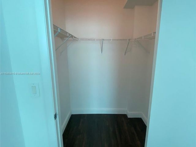 Apartment for rent  Unit #1617 - photo 5365309