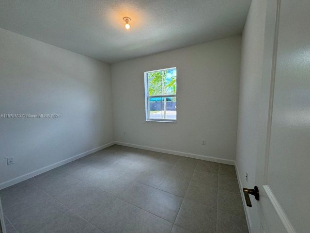 Home for rent at 16102 SW 148th Ave - photo 5357835