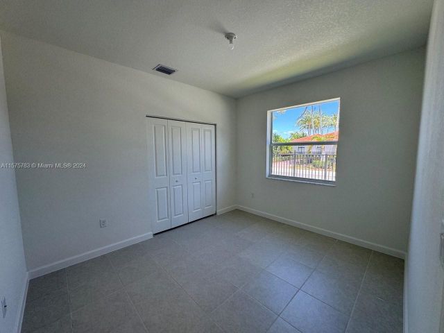 Home for rent at 16102 SW 148th Ave - photo 5357837