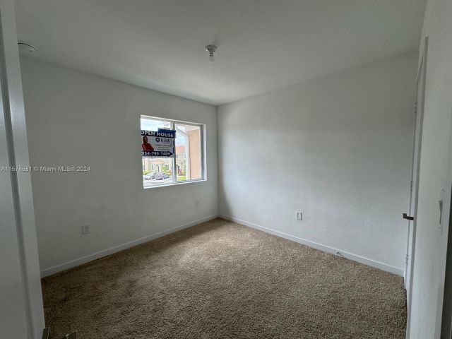 Home for rent at 2317 SE 10th St - photo 5358340
