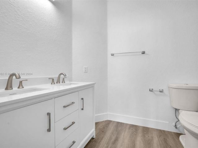 Home for sale at 10749 NW 78th Ter 10749 - photo 5361365