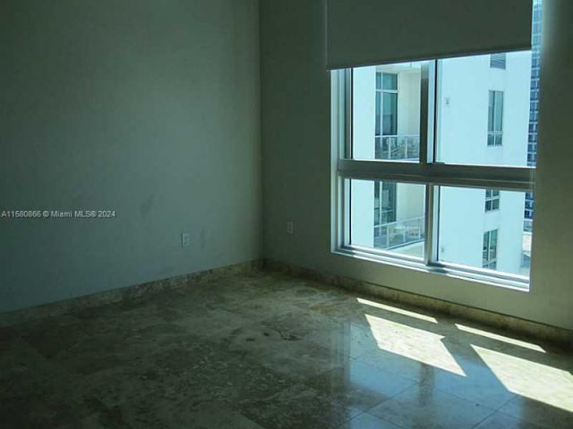 Apartment for rent  Unit #PH-4009 - photo 5365448