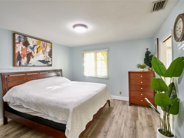 Home for sale at 1547 Harrison St - photo 5388641