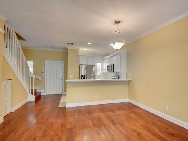 Home for sale at 835 NE 19th Ave 2 - photo 5363706