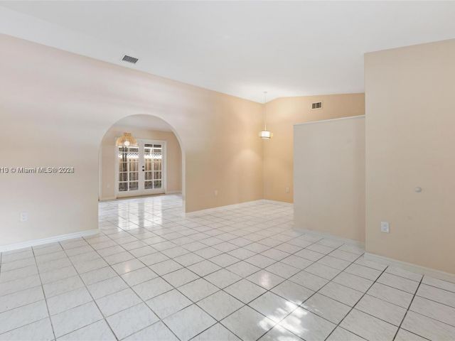 Home for rent at 1052 NW 127th Path 0 - photo 5374075