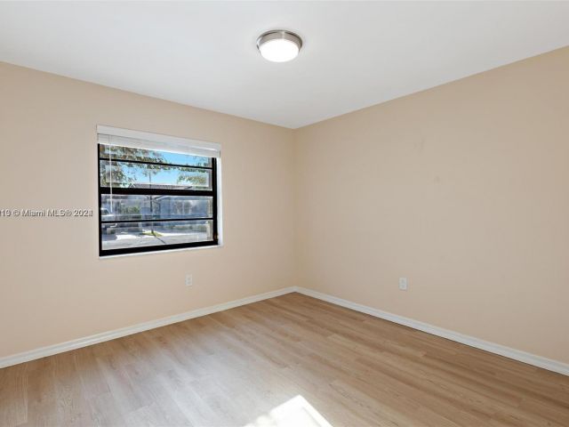 Home for rent at 1052 NW 127th Path 0 - photo 5374077