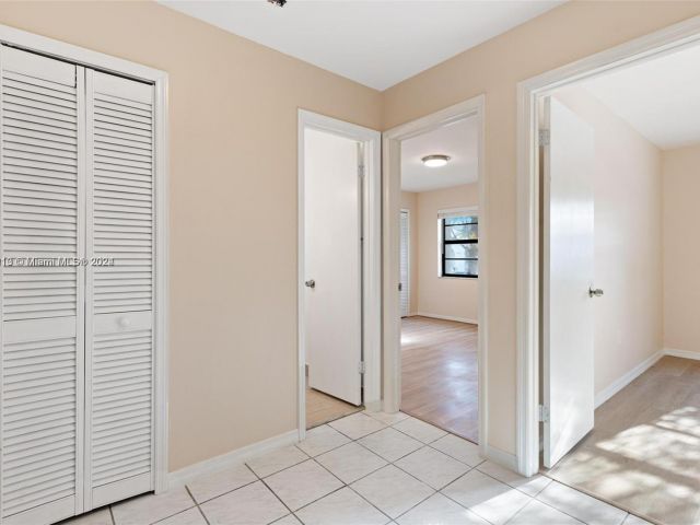 Home for rent at 1052 NW 127th Path 0 - photo 5374078