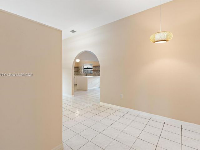 Home for rent at 1052 NW 127th Path 0 - photo 5374079