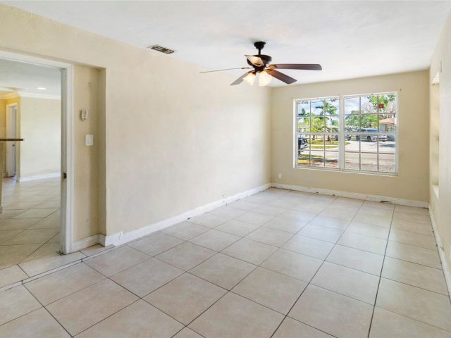 Home for sale at 4937 SW 13th St - photo 5403329