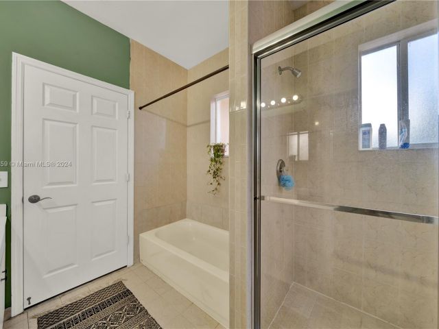 Home for sale at 384 NE 34th Ter - photo 5373550