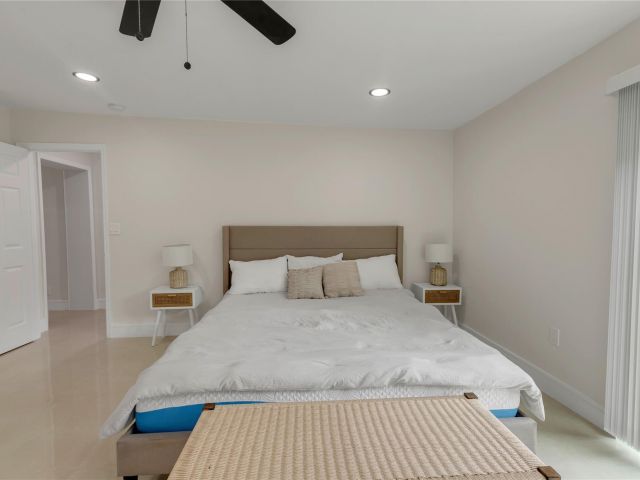 Home for sale at 403 NE 27th St - photo 5462311