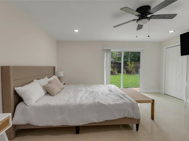 Home for sale at 403 NE 27th St - photo 5462312