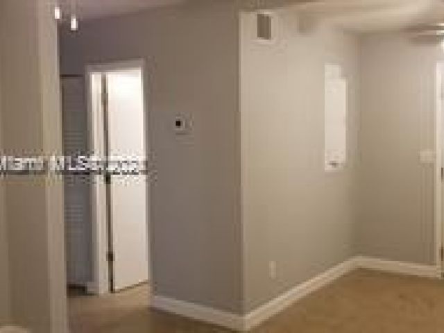 Home for rent at 5195 NE 19th Ter 0 - photo 5475838