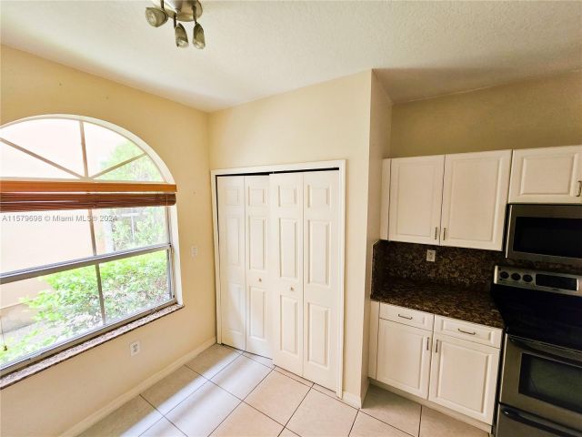 Home for rent at 2761 SW 152nd Ct - photo 5488286