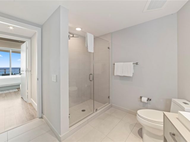 Apartment for rent  Unit #3710 - photo 5514956