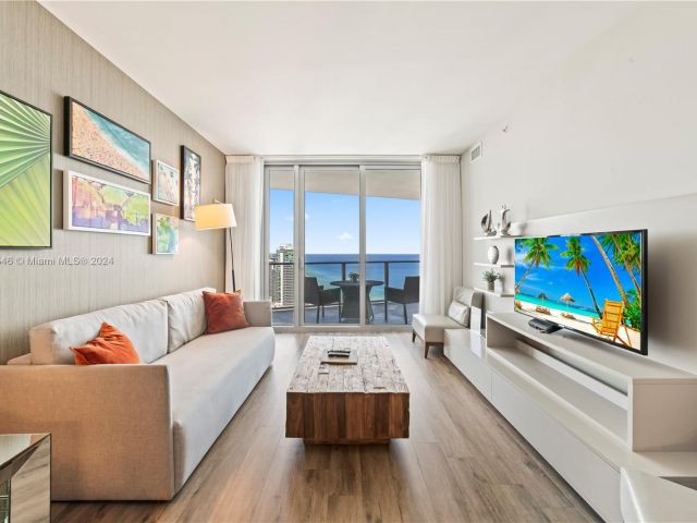 Apartment for rent  Unit #3710 - photo 5514958