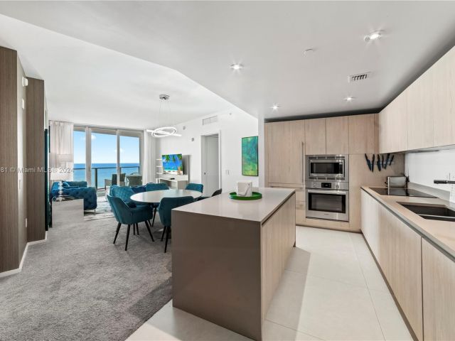 Apartment for rent  Unit #2206 - photo 6515953