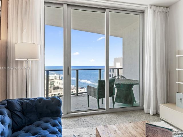 Apartment for rent  Unit #2206 - photo 6515960