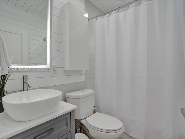 Home for sale at 1400 SW 31st Ct - photo 5373789
