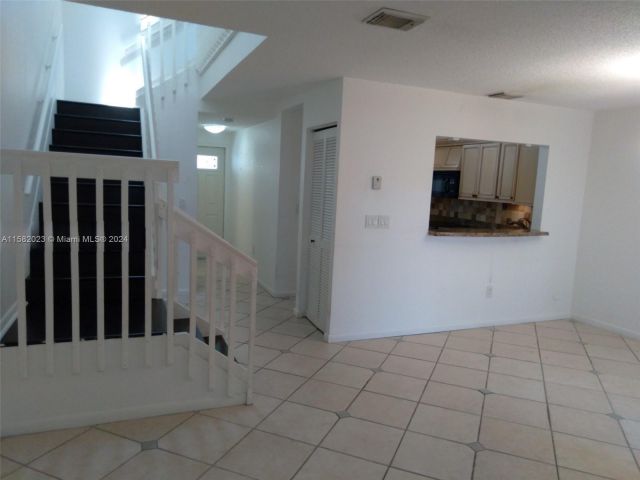 Home for rent at 1532 Gabriel St - photo 5464340