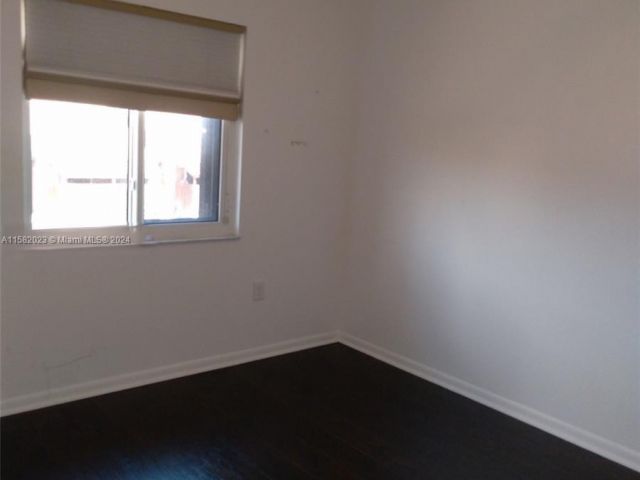 Home for rent at 1532 Gabriel St - photo 5464344