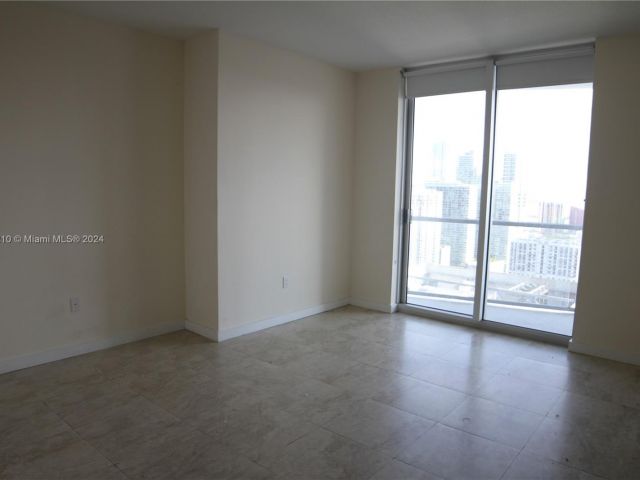 Apartment for rent  Unit #3606 - photo 5377138