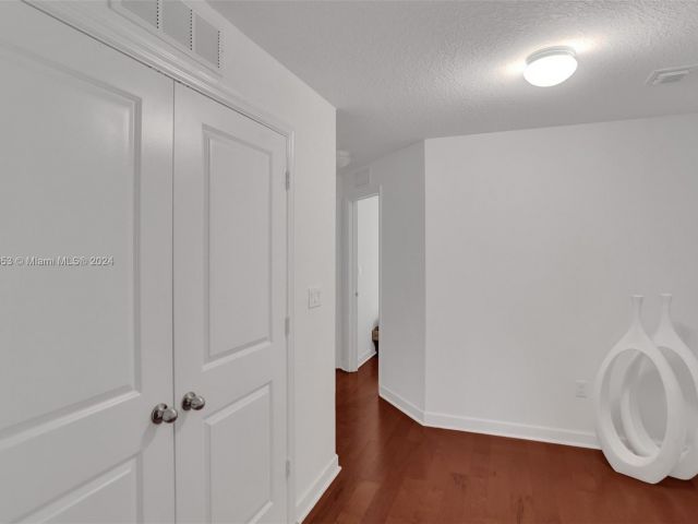 Home for rent at 459 NE 194th Ter 459 - photo 5375134