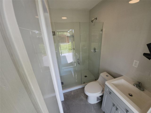 Home for rent at 1766 NE 181st St - photo 5400897