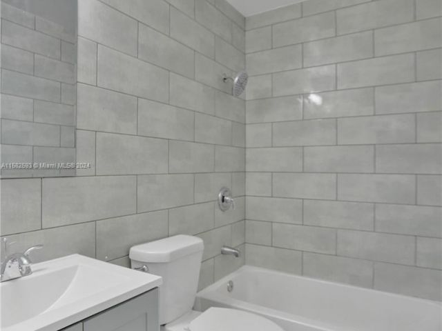 Home for sale at 2720 SW 13th Ave - photo 5374639