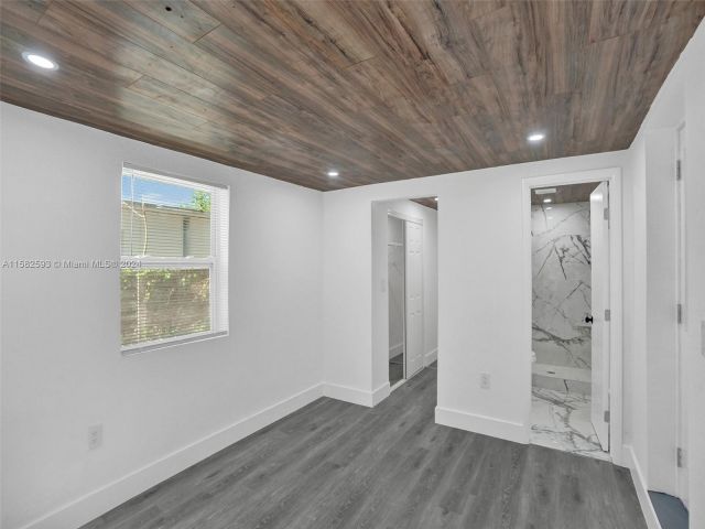 Home for sale at 2720 SW 13th Ave - photo 5374646