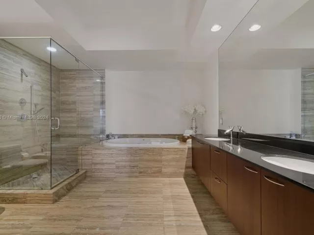 Apartment for sale  Unit # - photo 5378079