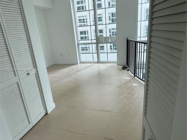 Apartment for rent  Unit #L-634 - photo 5398635