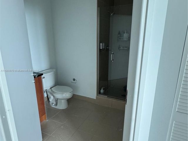 Apartment for rent  Unit #L-634 - photo 5398636