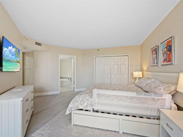 Apartment for sale  Unit #407 - photo 5379991