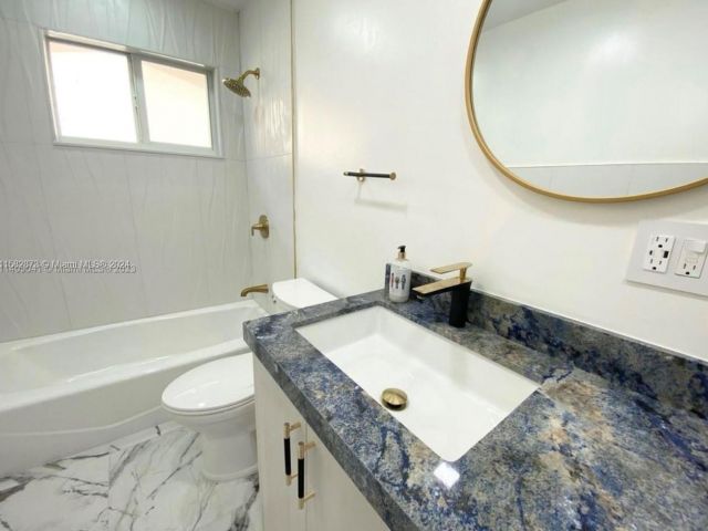 Home for rent at 2250 SW 99th Ave 2250 - photo 5378685