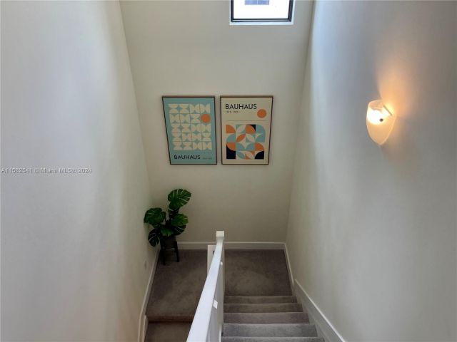 Home for rent at 4648 NW 83rd Ave - photo 5378982