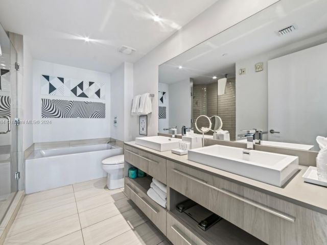 Apartment for rent  Unit #R1601 - photo 5582088