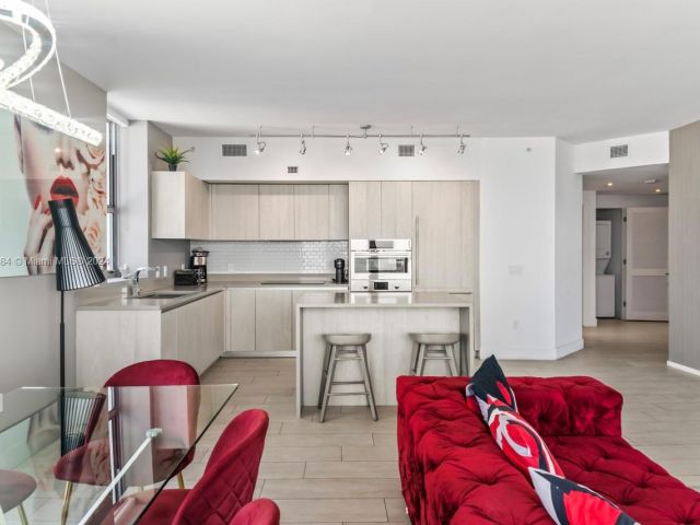 Apartment for rent  Unit #R1601 - photo 5582110