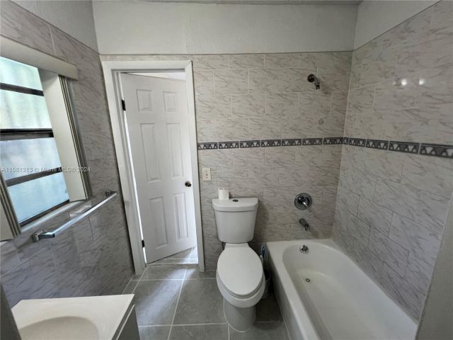 Home for rent at 6231 NW 1st Ct - photo 5379744