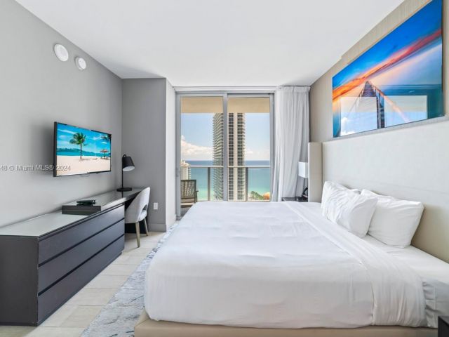 Apartment for rent  Unit #R2505 - photo 5514973