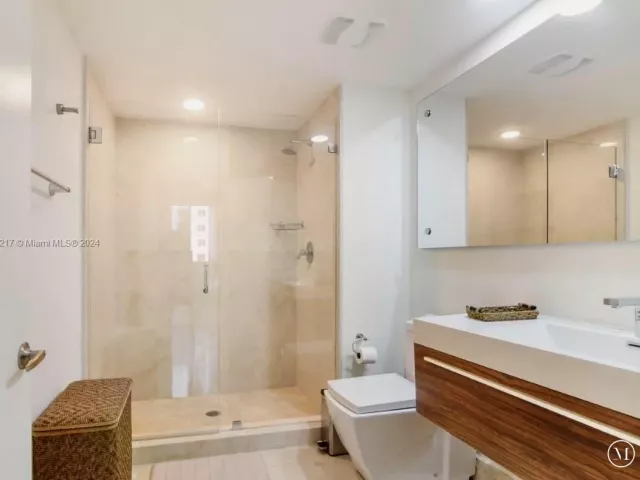 Apartment for sale  Unit #520 - photo 5380920