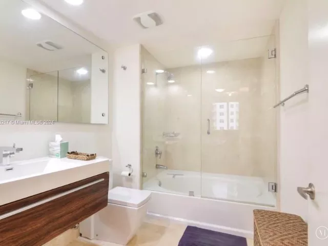 Apartment for sale  Unit #520 - photo 5380921