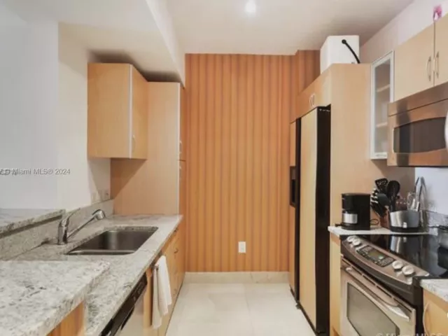 Apartment for sale  Unit #520 - photo 5380923