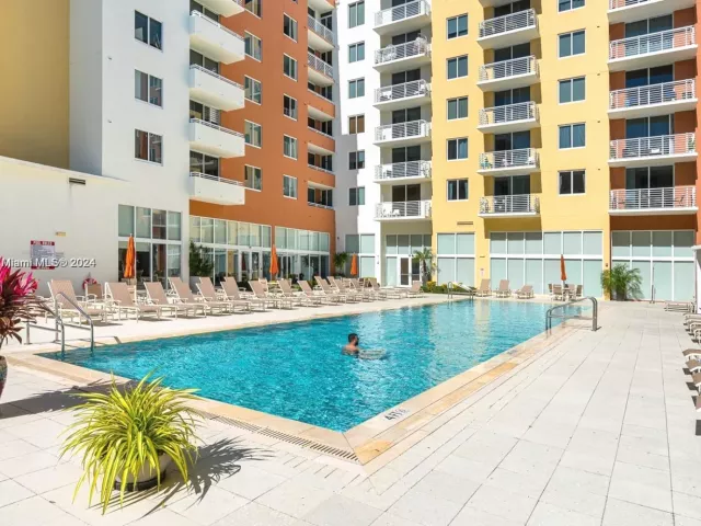 Apartment for sale  Unit #520 - photo 5380914