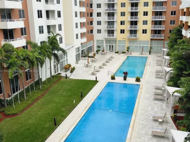 Apartment for sale  Unit #520 - photo 5380915